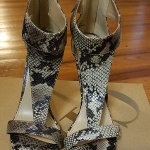 Just fab Snake skin heels